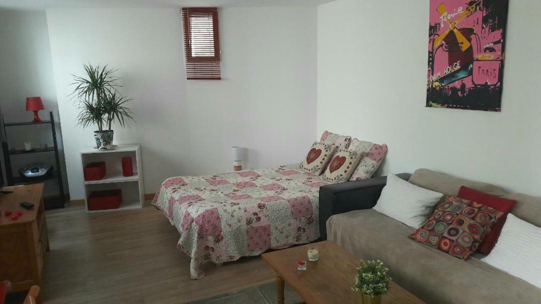 Studio Du Clocher Rigarda 외부 사진